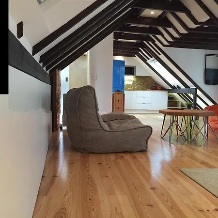 Mouraria Attic Апартаменты *